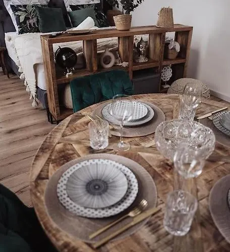Cozy Dreams: Deluxe 2-zimmer-apartment -kueche Lejlighed *